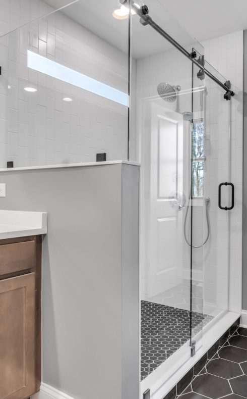 Kenwood Primary Bath